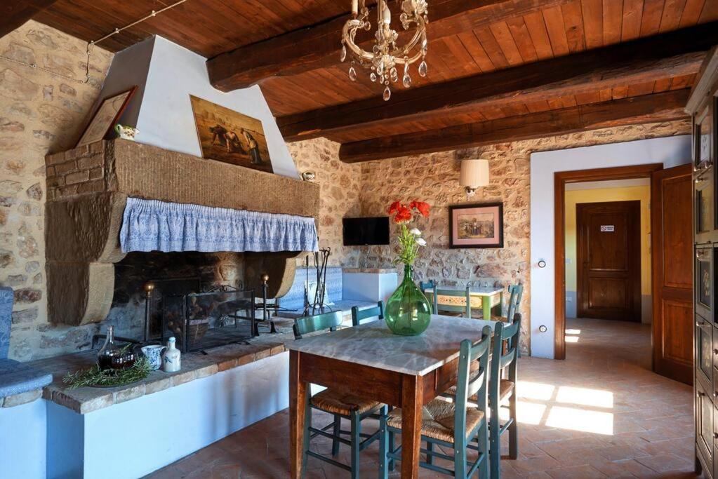 Casale Rosso Villa Castel San Felice Eksteriør bilde